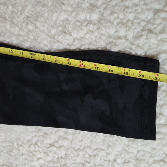 Lululemon Align Crop 21" Sz 8 Camo Deep Coal Multi - Picture 11 of 11